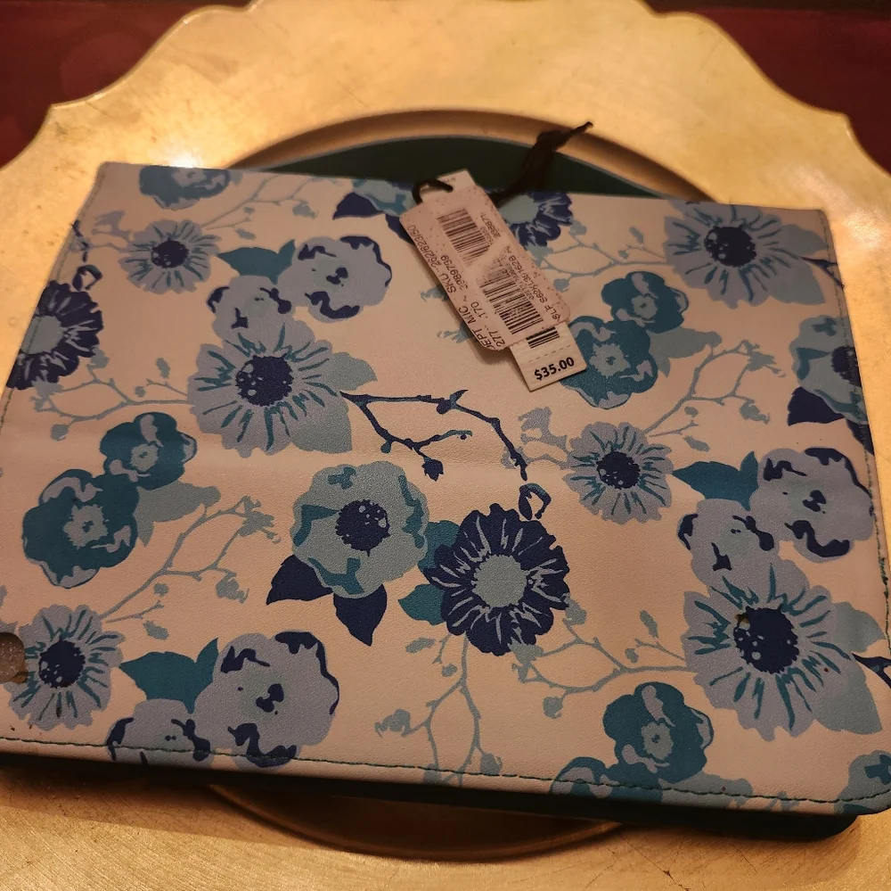 Kate Landry tablet holder